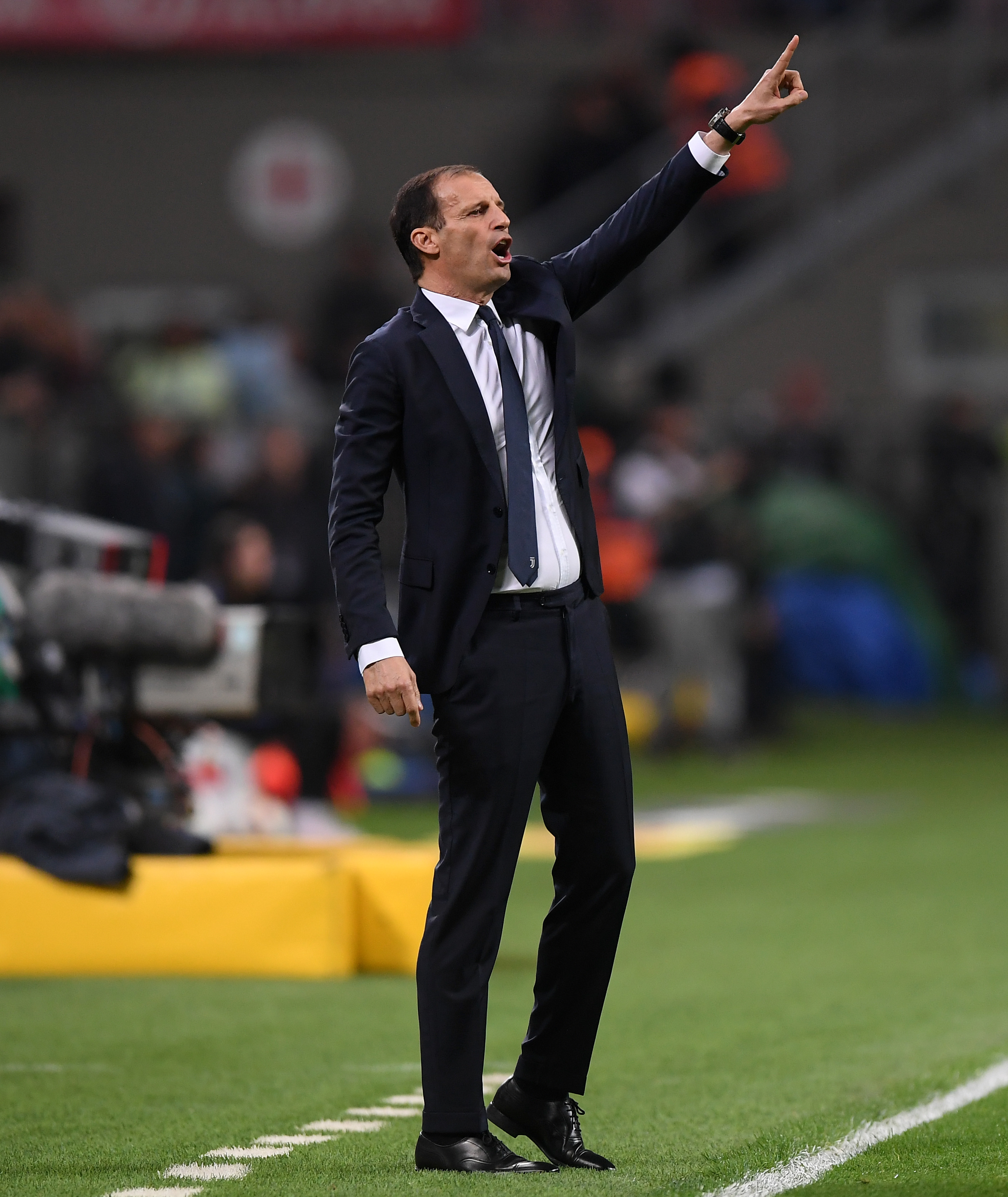 开云在线-Doinb遭遇二十持续失利，尤文图斯教练压力巨大！的简单介绍-开云在线