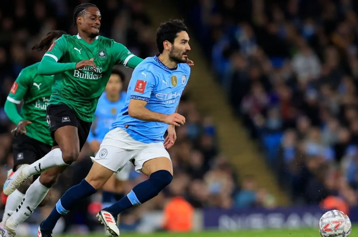 开云-包含足总杯赛程吃紧，曼联今晨战术微调，压力陡增，更衣室氛围转暖的词条-开云